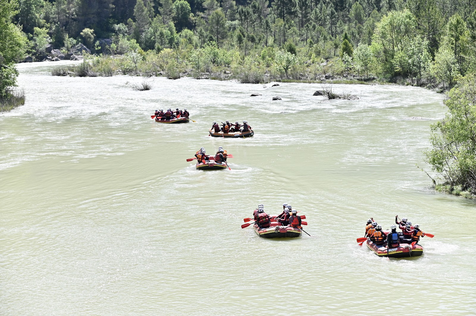 Rafting con seguridad en Huesca
